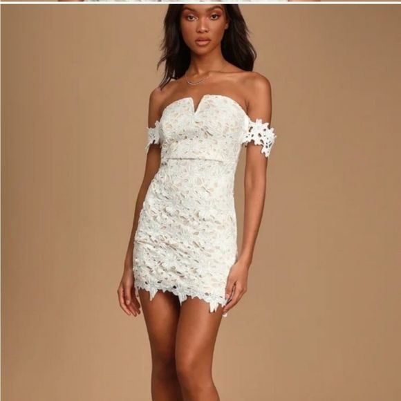 Lulu’s Venice Vila Lace Dress. NEW - Picture 4 of 12
